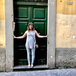 Meet your Posher, Crystal